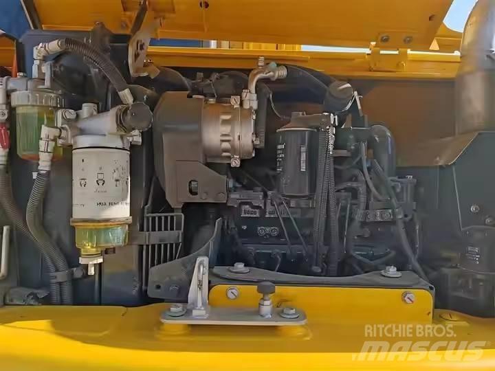 Komatsu PC70 Pásové rýpadlá