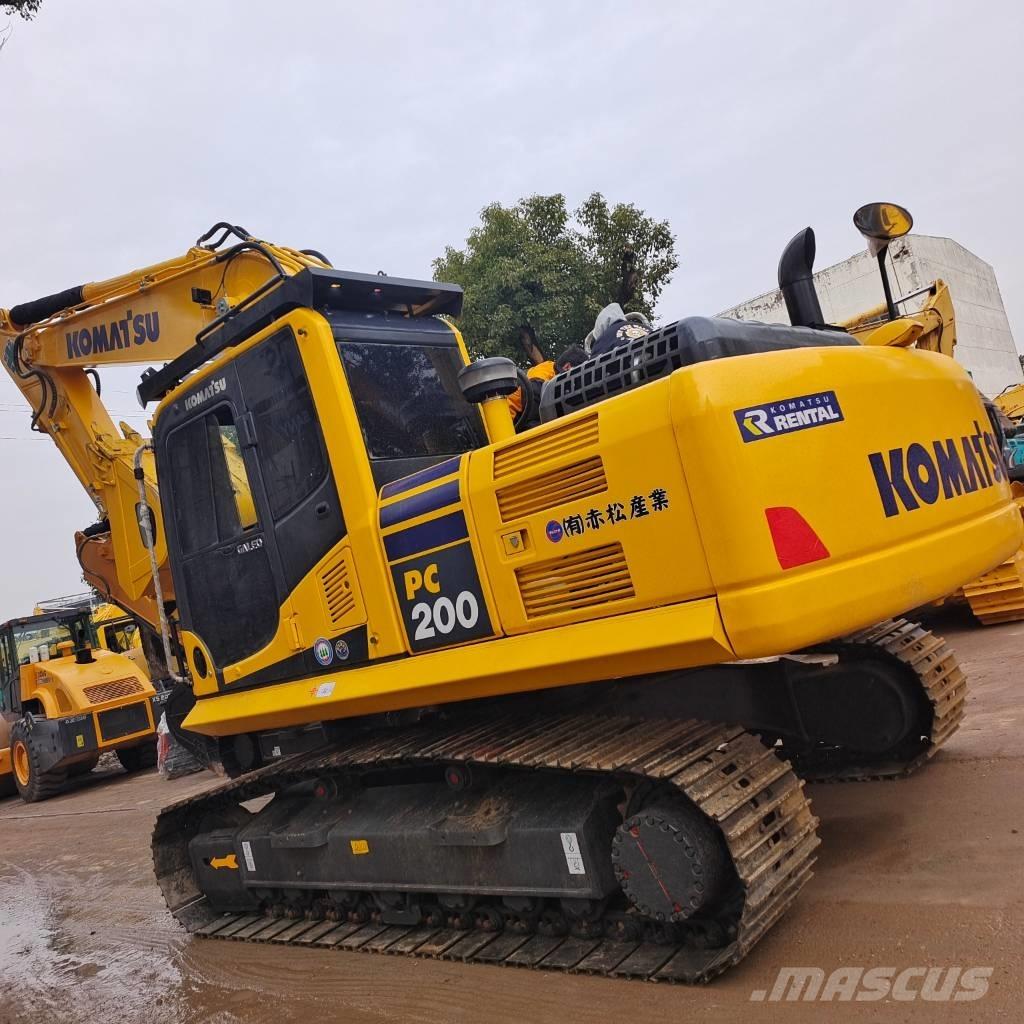 Komatsu PC 200-7 Pásové rýpadlá