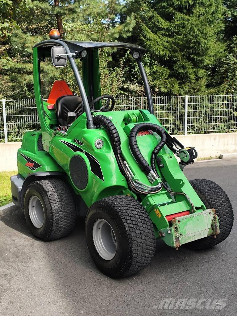 Avant 650 Viacúčelové nakladače