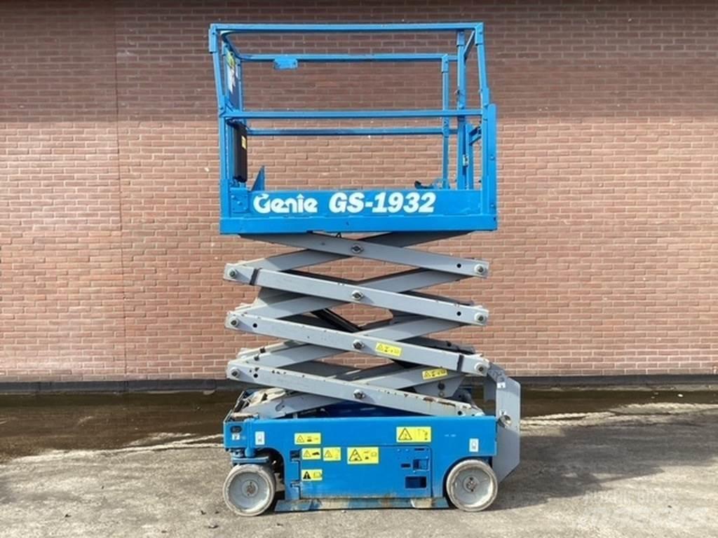 Genie GS1932 Nožnicové zdvíhacie plošiny