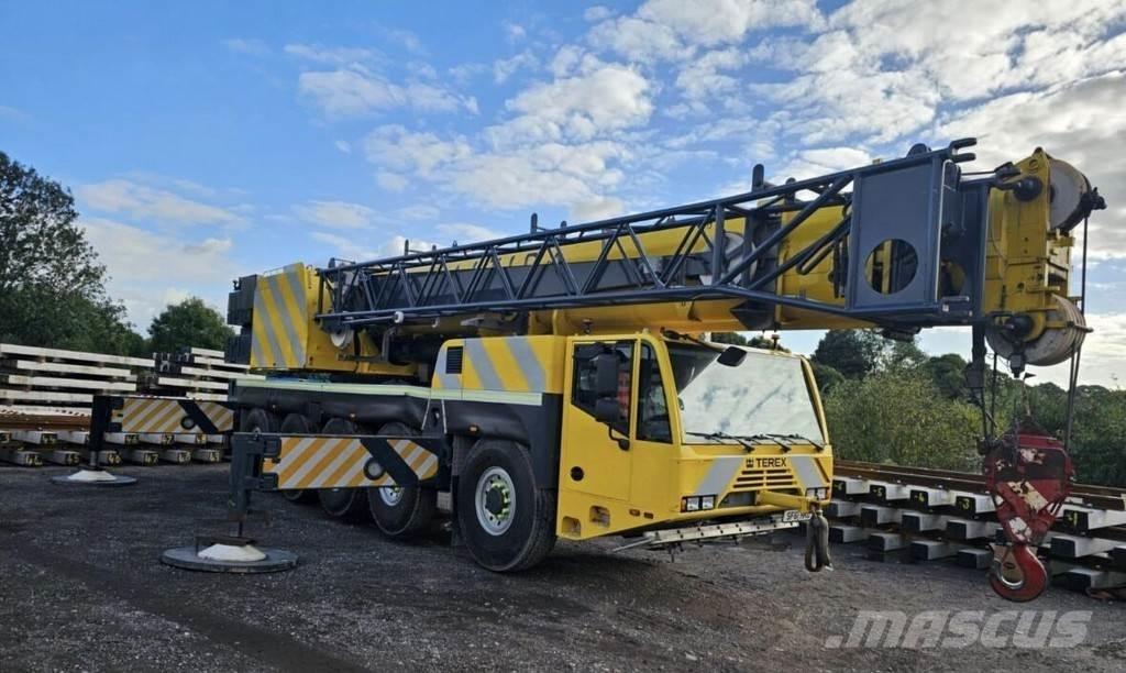 Terex AC140C Univerzálne terénne žeriavy