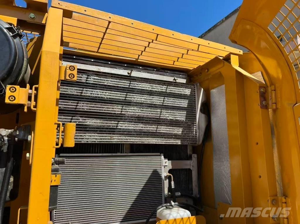 CAT 320 C L Pásové rýpadlá