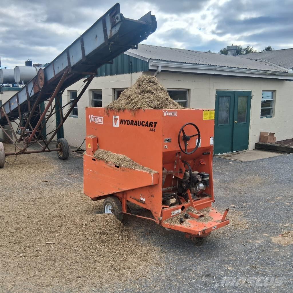 Valmetal 544 Ďalšie stroje a zariadenia pre živočíšnu výrobu