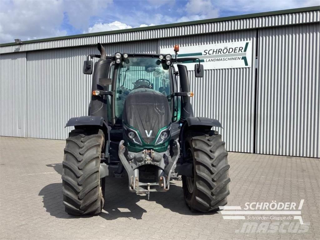Valtra T 154 H Traktory