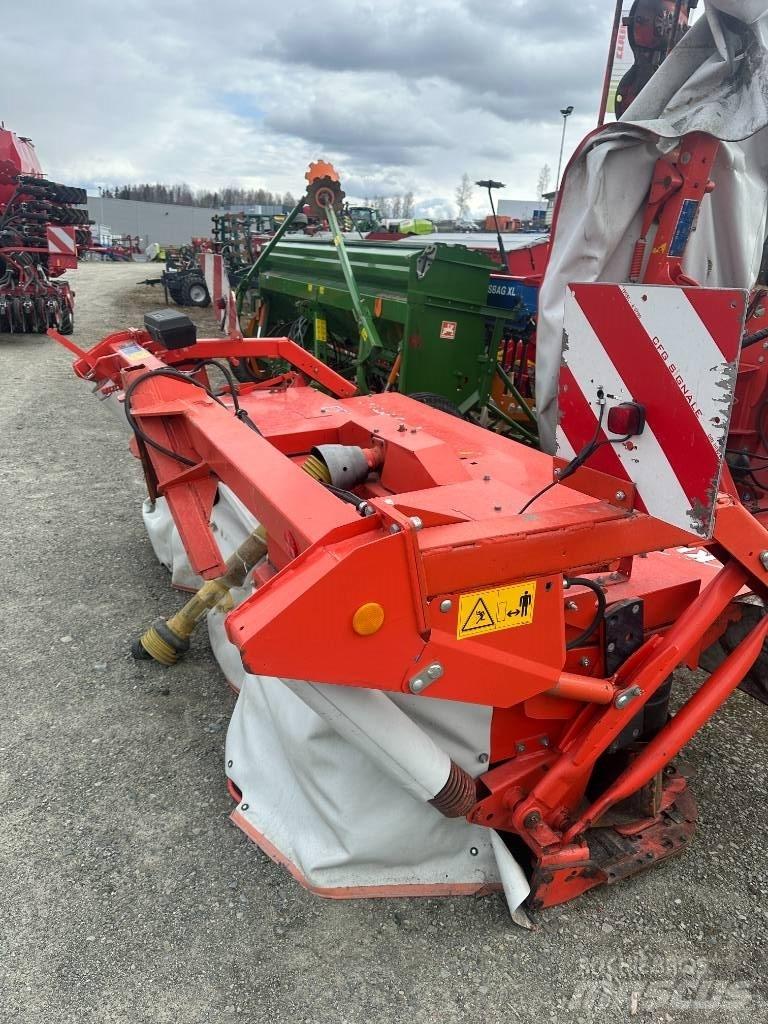 Kuhn GMD 8730 FF Žacie stroje