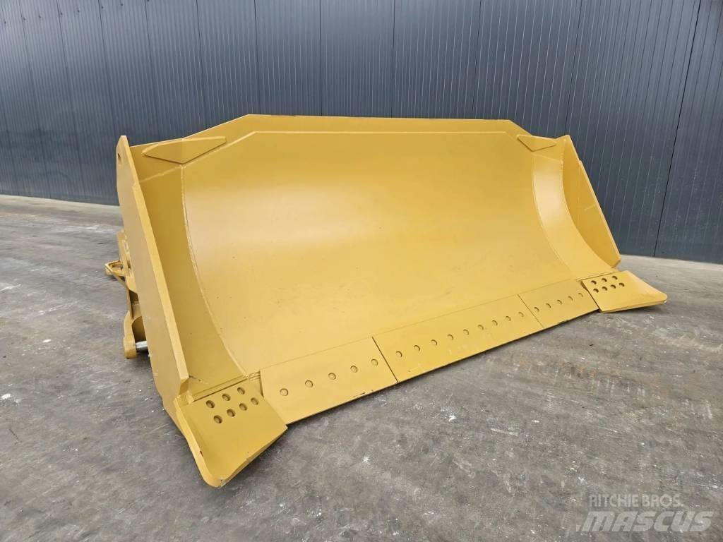 CAT D8R Radlice