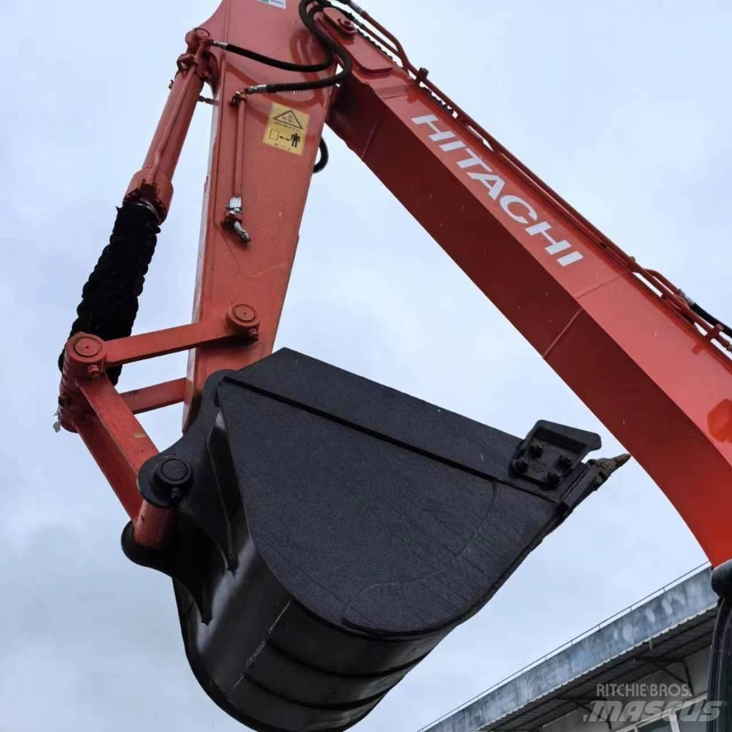 Hitachi ZX 120 Pásové rýpadlá