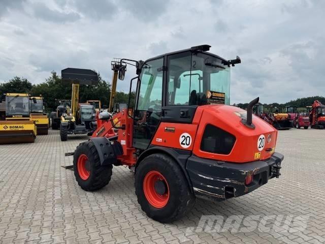 Kubota R 090 Kolesové nakladače
