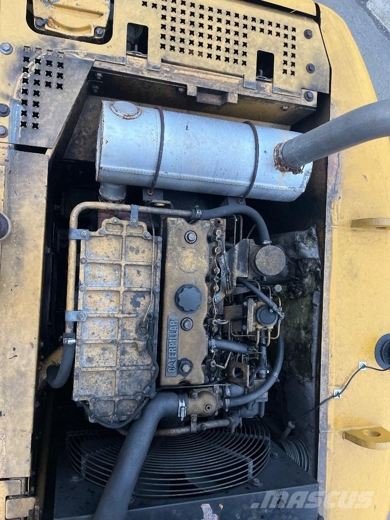 CAT 315 B L Pásové rýpadlá