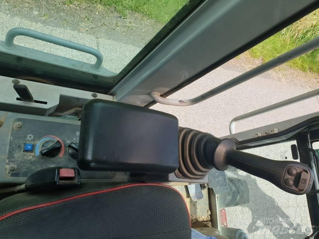 Takeuchi TB175W Kolesové rýpadlá