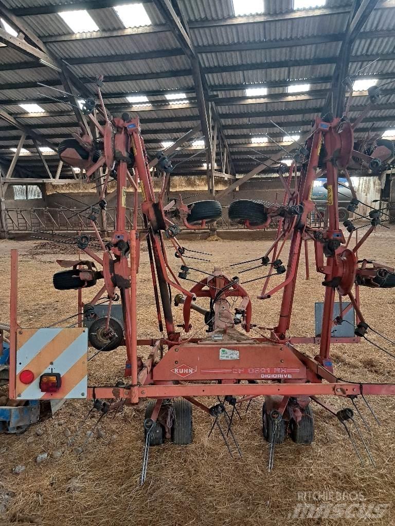 Kuhn GF8501 MH Obracače a zhrabovače sena