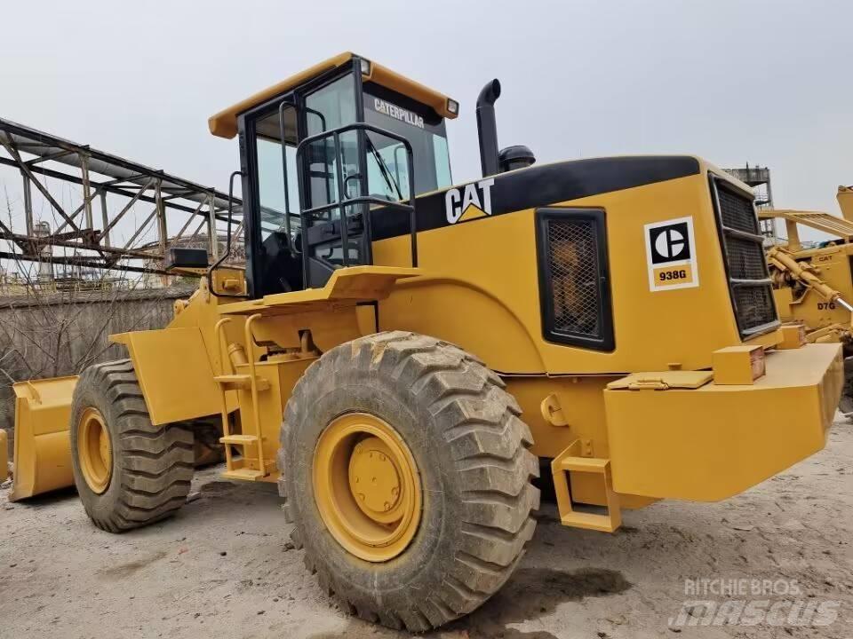 CAT 938G Kolesové nakladače