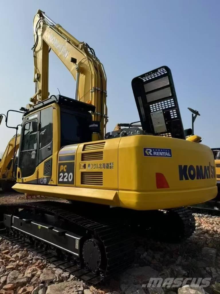 Komatsu PC 220-8 Pásové rýpadlá