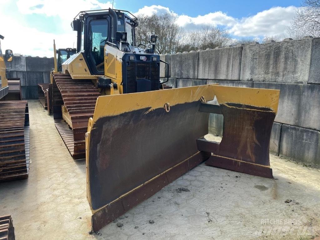 CAT D 5 LGP - D5 LGP Pásové dozéry