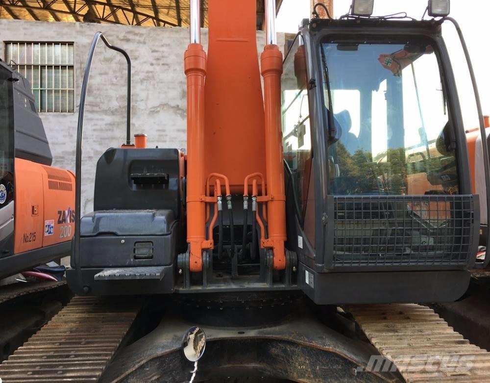 Hitachi zx210 Pásové rýpadlá