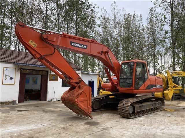 Doosan DH225LC-7 Pásové rýpadlá