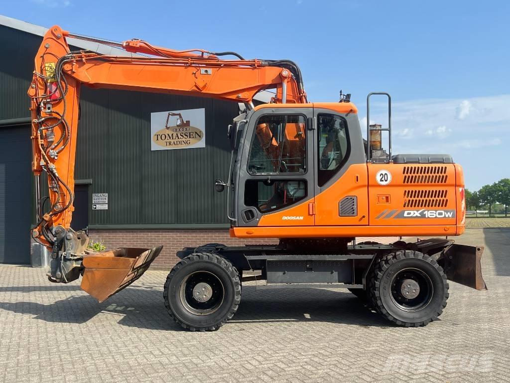 Doosan DX 160 W-3 Kolesové rýpadlá