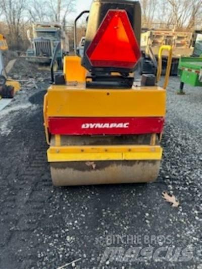 Dynapac CC 102 Tandemové valce