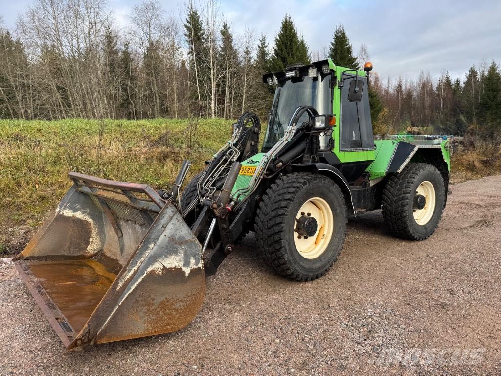 LM Trac 680 Úžitkové vozne