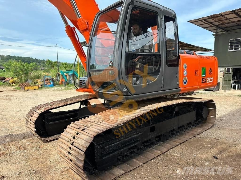Hitachi EX 200 Pásové rýpadlá