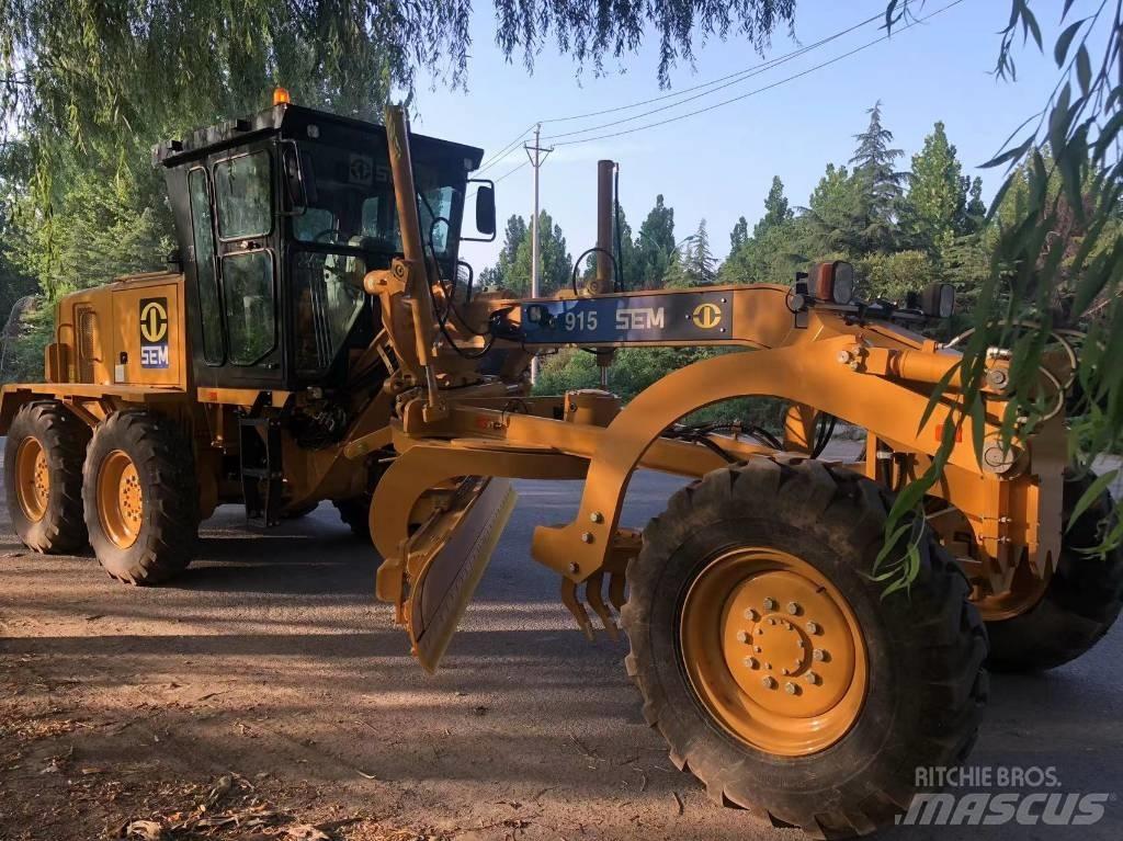 SEM 915 motor grader Grejdery