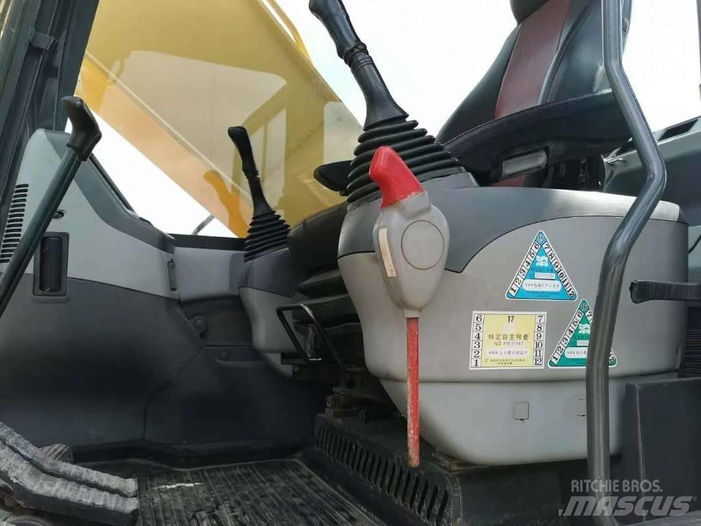 Komatsu PC 200 Pásové rýpadlá
