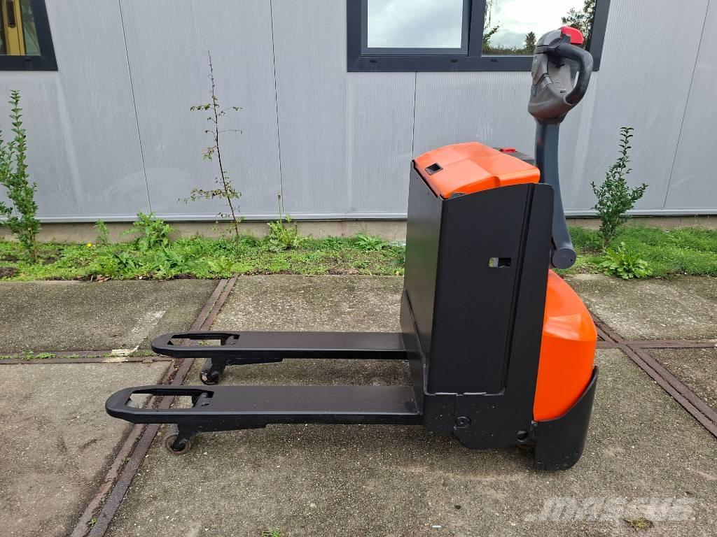 BT LWE 160 Nízkozdvižný vozík