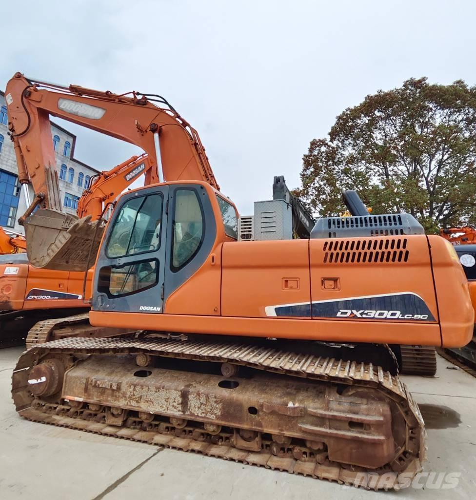 Doosan DX 300 LC Pásové rýpadlá