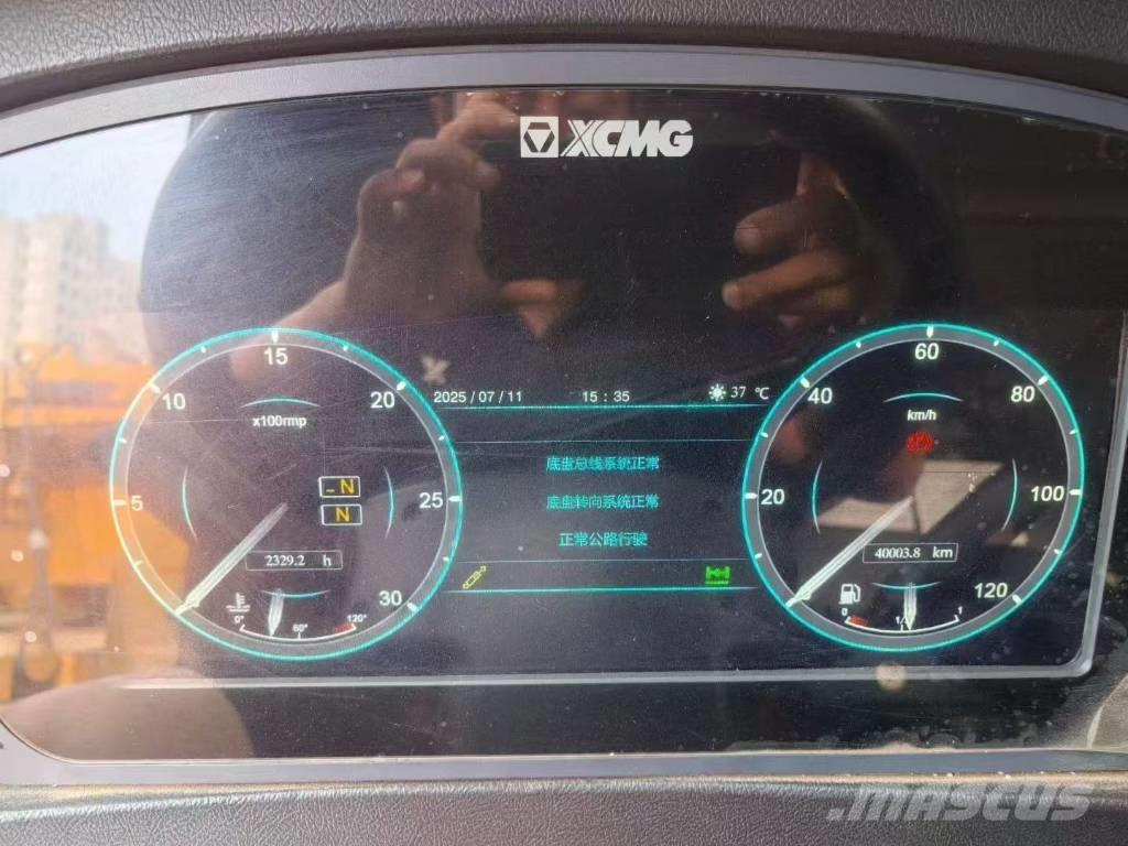 XCMG XCA300 Univerzálne terénne žeriavy