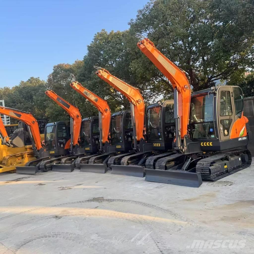 Doosan DX 60 Pásové rýpadlá