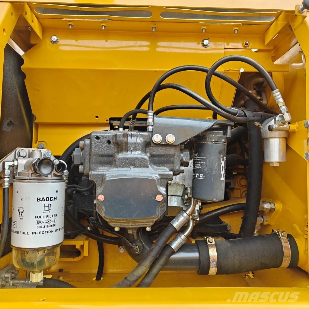 Komatsu 220-8 Pásové rýpadlá