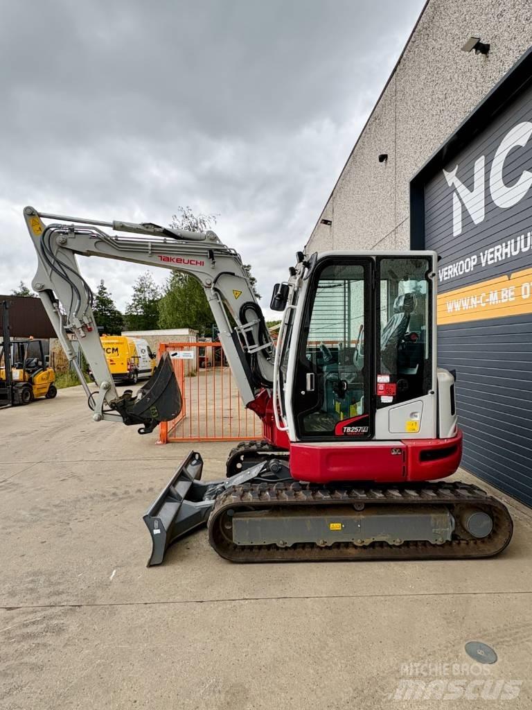 Takeuchi TB 257 FR Mini rýpadlá < 7t
