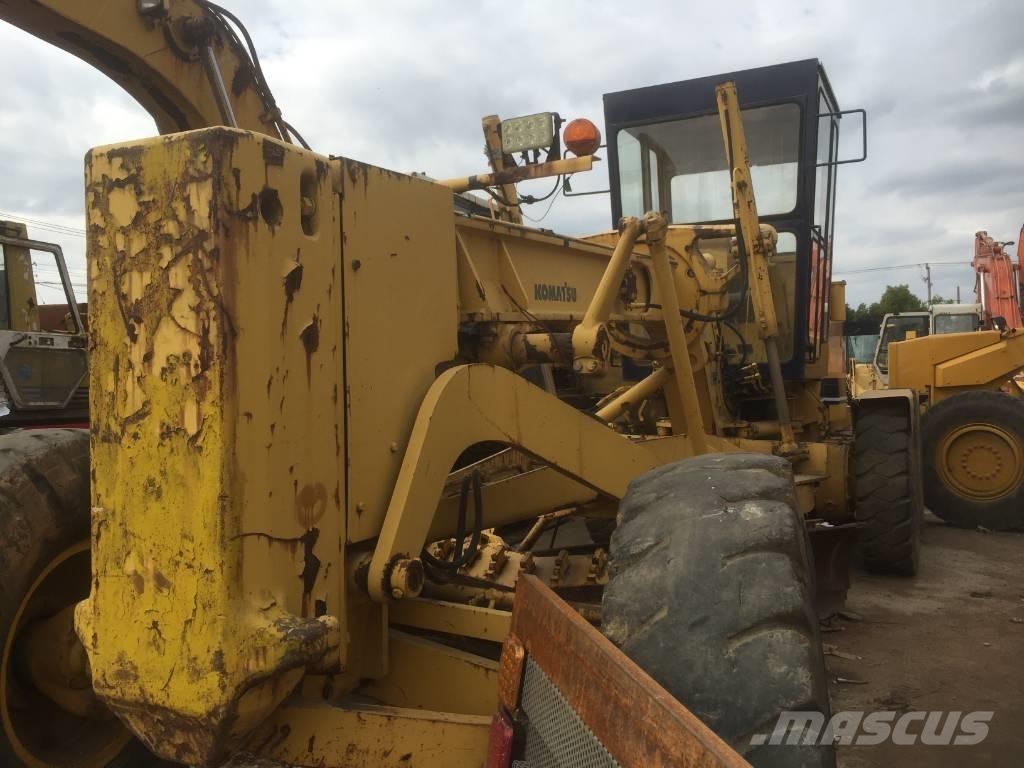 Komatsu GD 623 A Grejdery