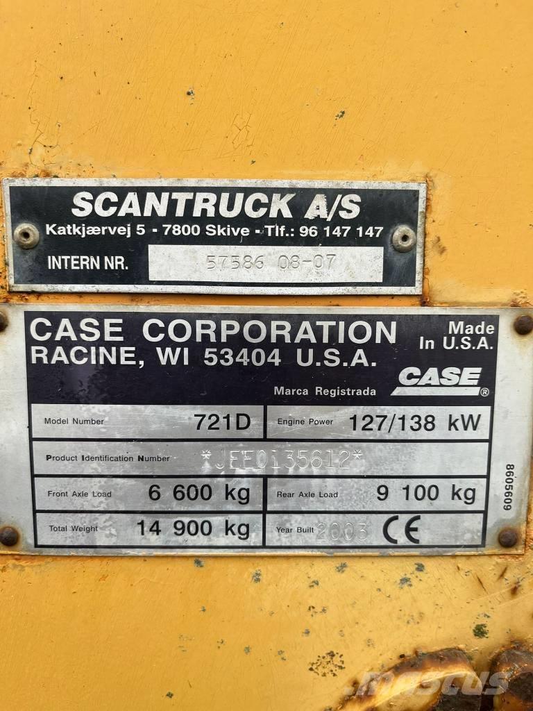 CASE 721 D Kolesové nakladače