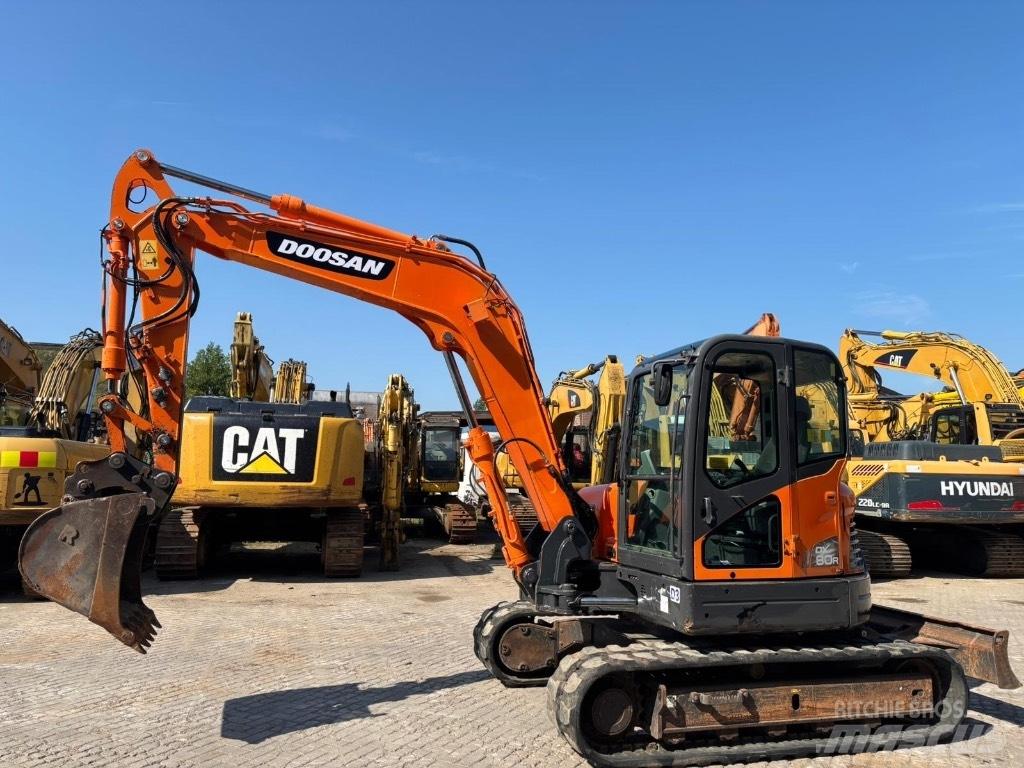 Doosan DX 80 R Midi rýpadlá 7 t - 12 t