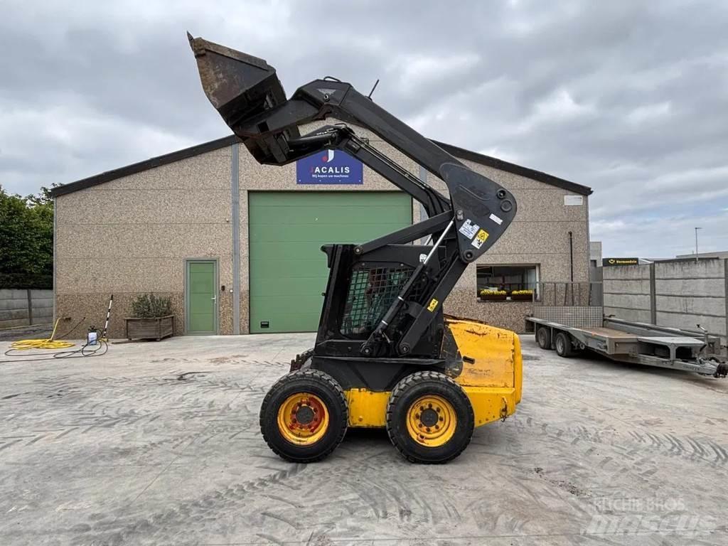New Holland LS160 Šmykom riadené nakladače