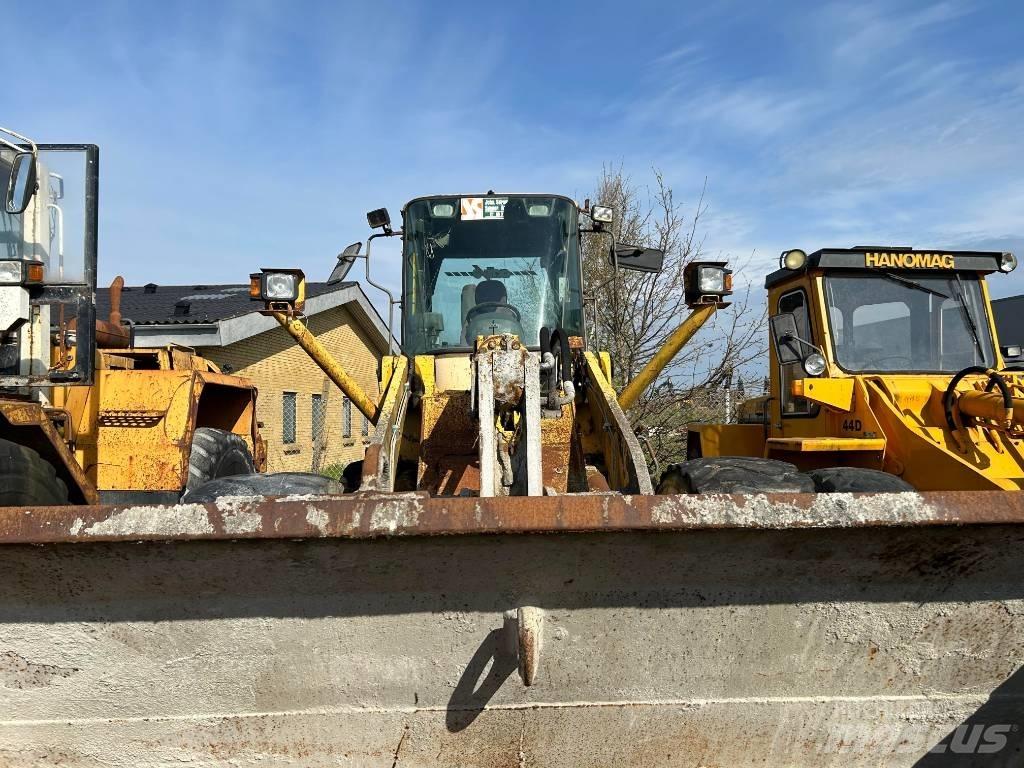 Komatsu WA 420 Kolesové nakladače