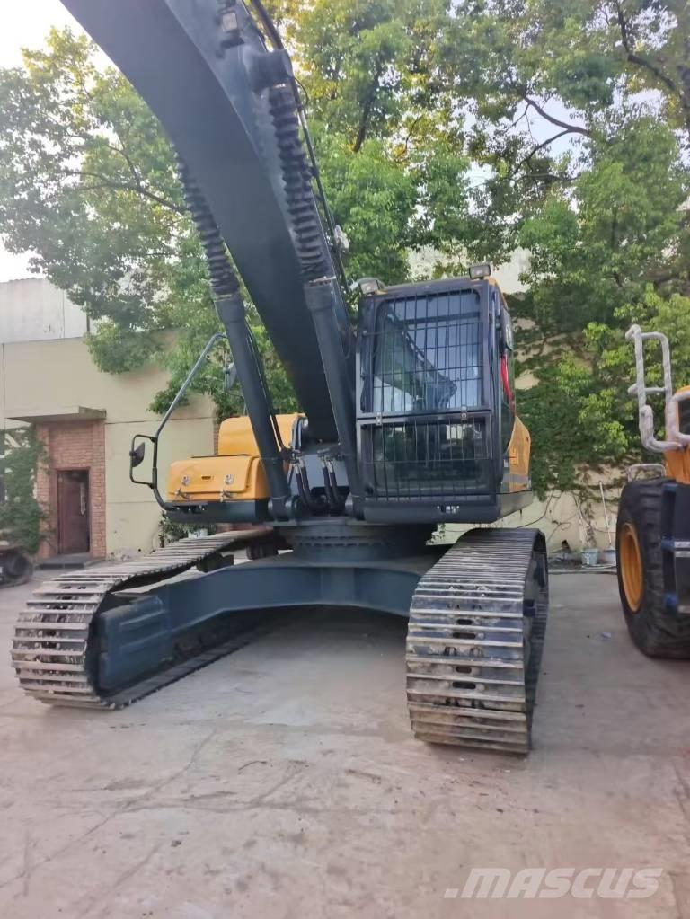 Hyundai 305 LC-9T Pásové rýpadlá