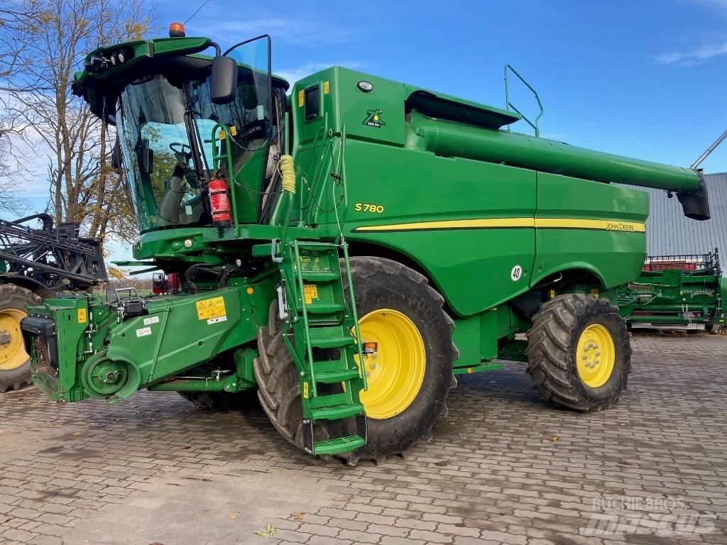 John Deere S 780 Kombinované zberacie stroje