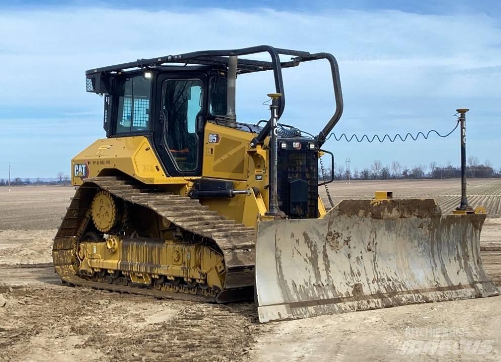CAT D 5 LGP Pásové dozéry