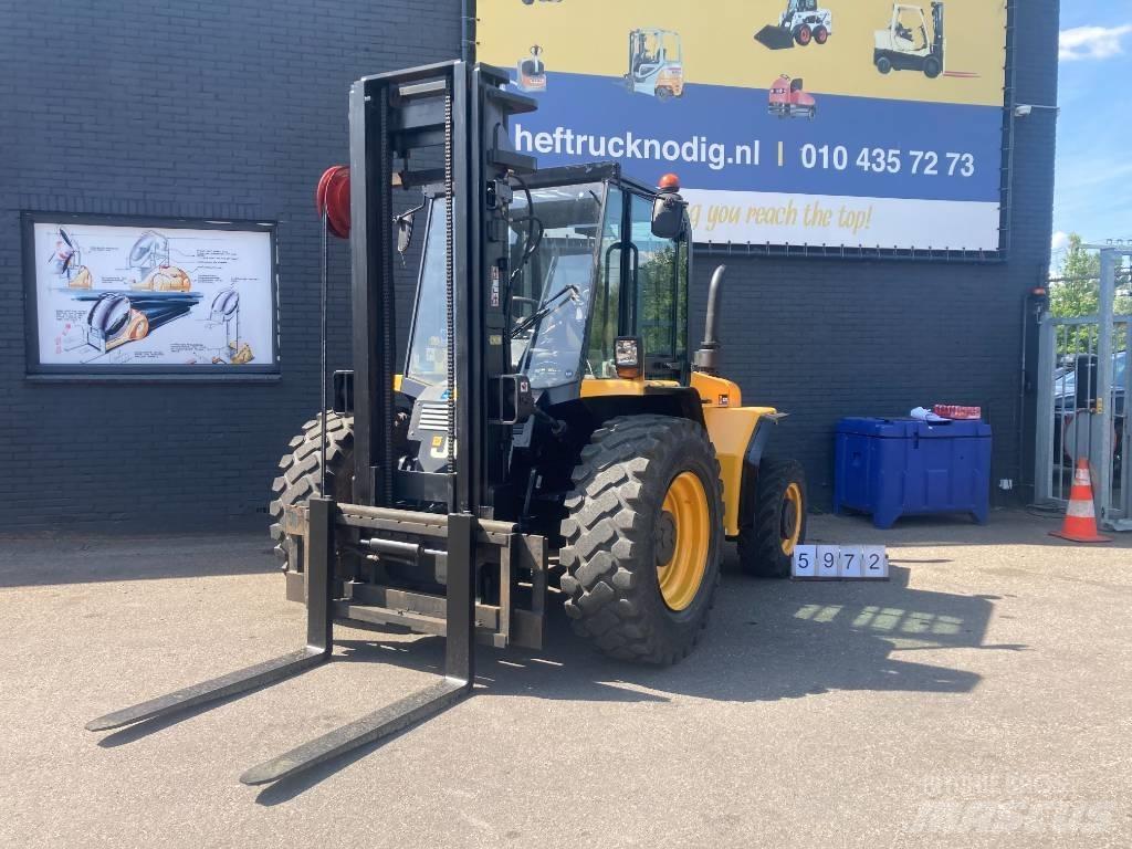 JCB 930-4 Terénne vysokozdvižné vozíky