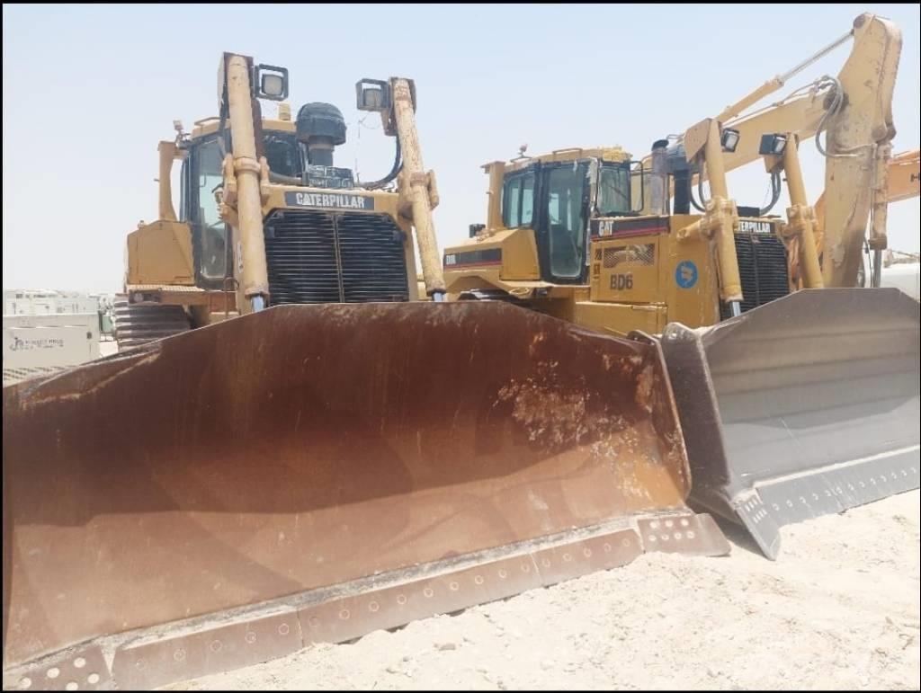 CAT D 8 R Pásové dozéry