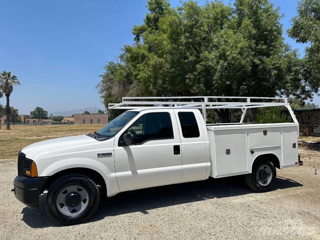 Ford F 250 Nakladacia/sklápacia bočnica