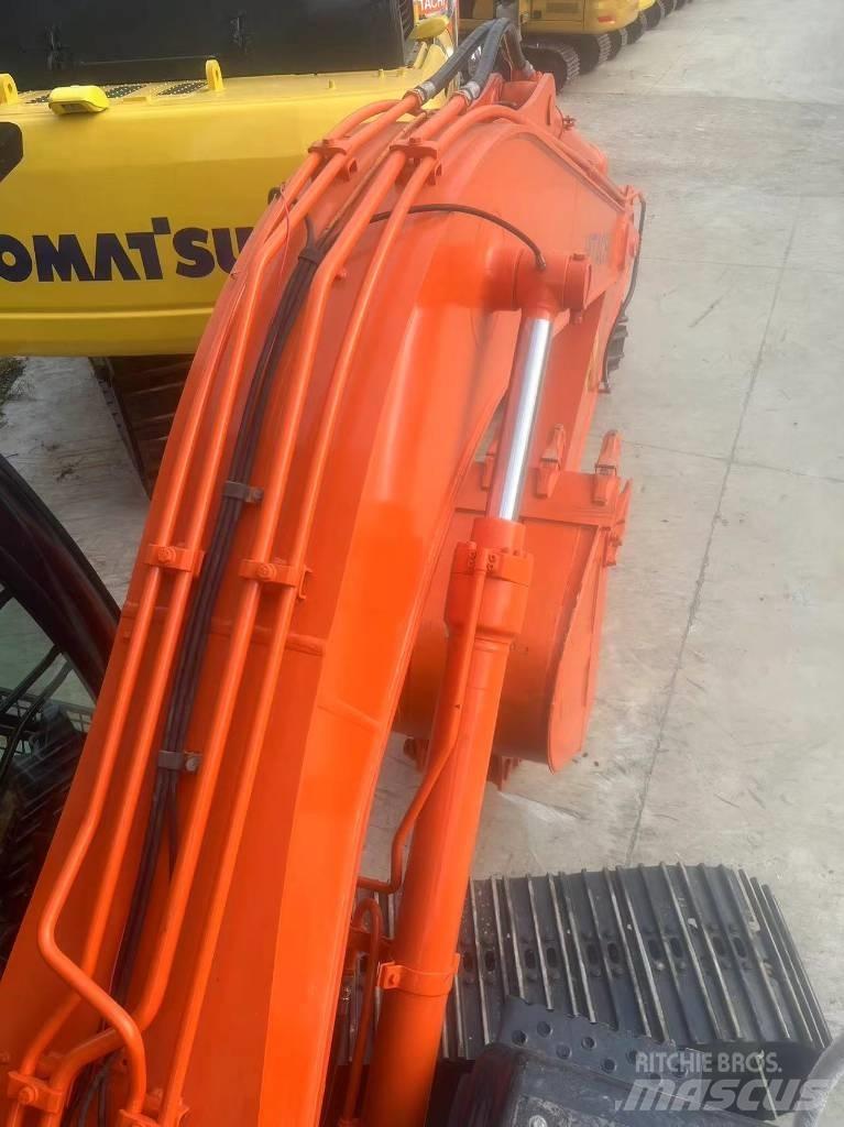 Hitachi ZX 120 Pásové rýpadlá