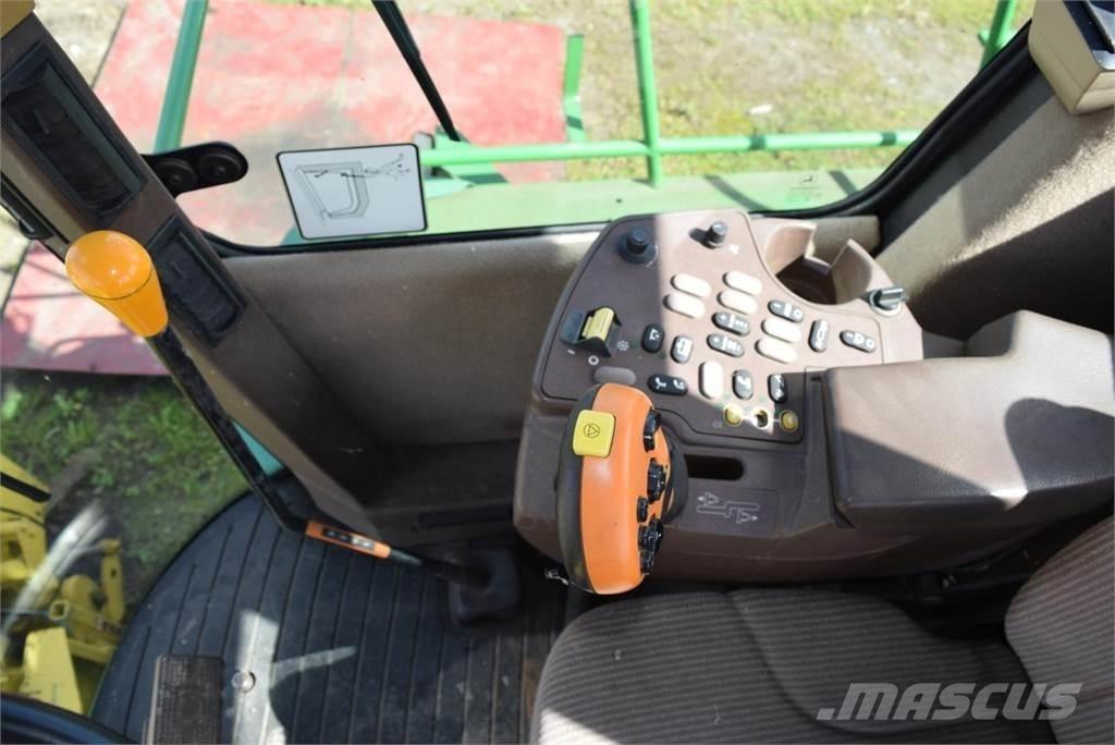 John Deere 7400 Samochodné kosačky