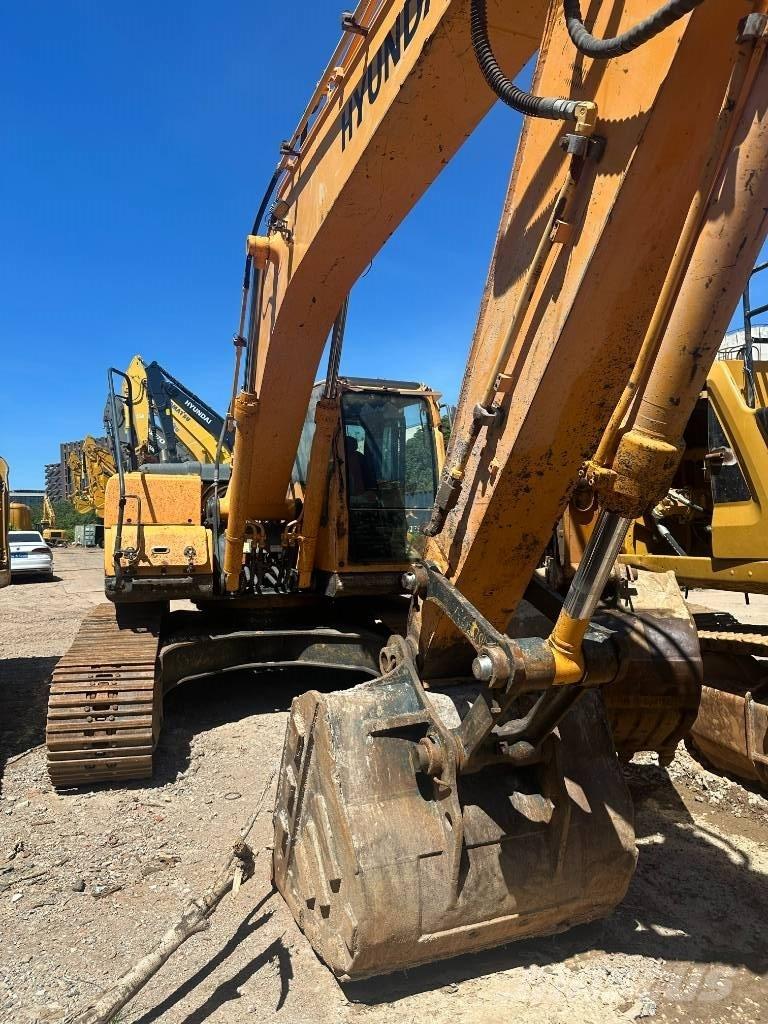 Hyundai 220LC-9S Pásové rýpadlá