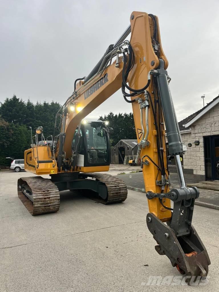 Liebherr R 922 Pásové rýpadlá