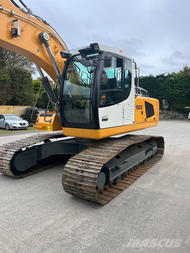 Liebherr R 922 Pásové rýpadlá