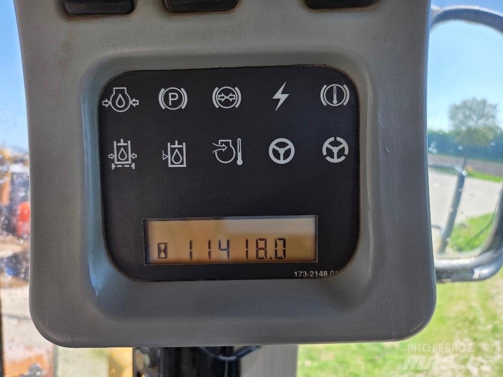 CAT 962H Kolesové nakladače