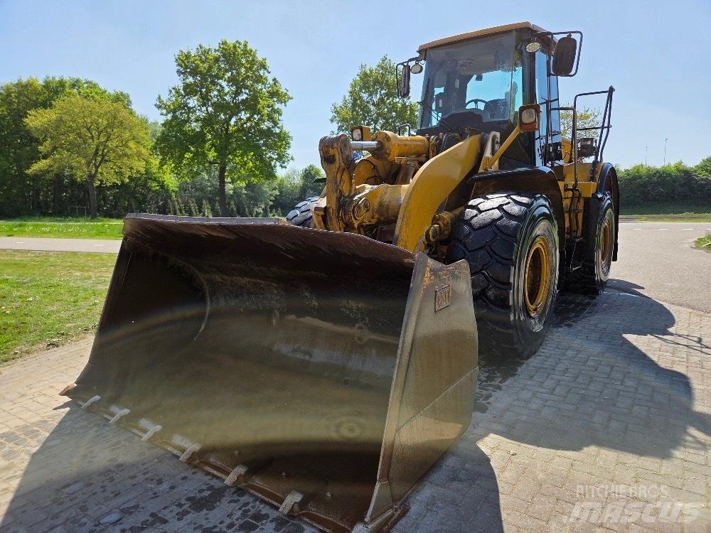 CAT 962H Kolesové nakladače